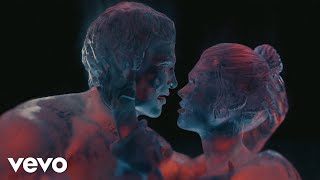 Poster  Kiss Me Now Lyrics – Pierce The Veil 