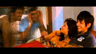 Poster koi aa raha paas hai