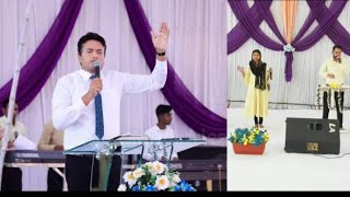 Poster use maseeha kehte hai